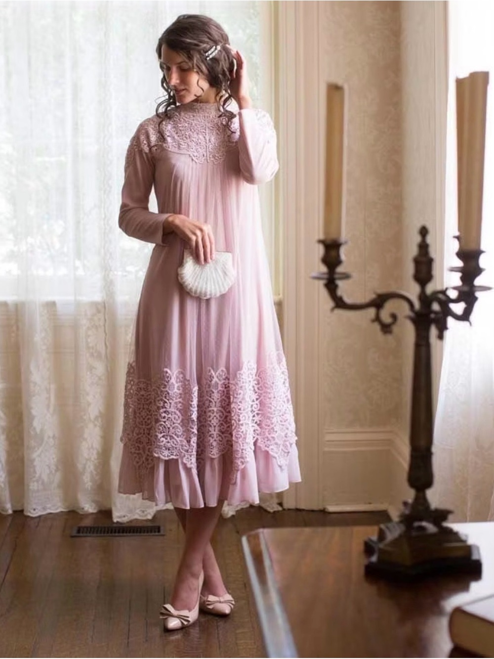 Dainty Jewels Elegant Lace-Trim Midi Dress in Light Pink